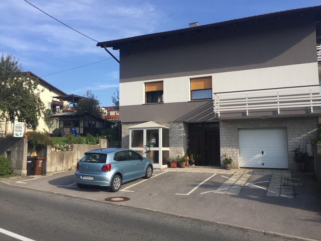 Tourist Rooms Sajovic Postojna Eksteriør billede